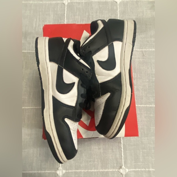 Nike Dunk Low Panda Black/White Kids Sneakers - SZ 2 Y - Picture 3 of 8